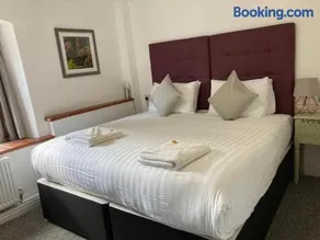 Kings Lodge - Image 3