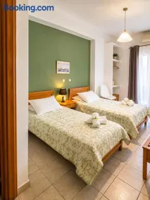 Zannikos Rooms - Image 3