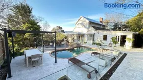 Healesville Country House - Image 1