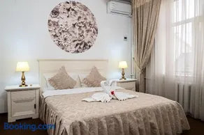 HOTEL CORA Bistrita - Image 1