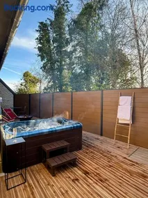 À 1h30 de Paris - Suite romantique avec spa et sauna privés en terrasse à la campagne - Image 1