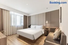 Atour Hotel Wuxi Sanyang Plaza - Image 1
