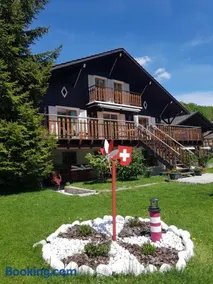 Logement au 1er étage dans chalet à La Heutte - Image 1