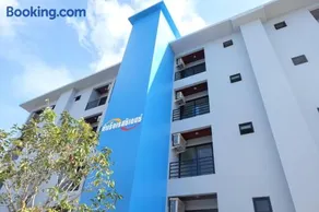 Tha-ruea Residence - Image 2