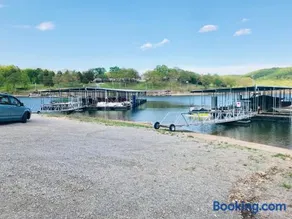 Rockwood Condos on Table Rock Lake With Boat Slips - Image 3