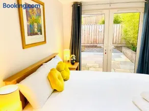 Amber Lodge Hickstead-C - Image 1