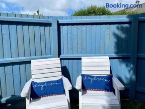 Beach home with garden, close to New Forest - Image 5