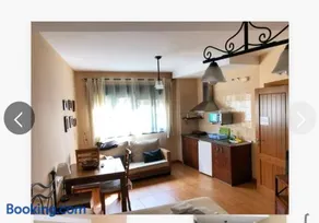Estudio con cocina y baño privado - Image 2