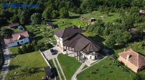 Apartament La Vilă - Image 1