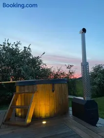Nuit insolite en Tipi avec bain nordique privatif, petits déjeuners inclus - Image 2