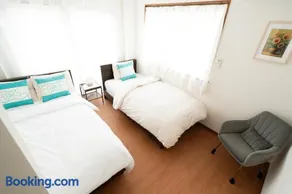 Yotsugi House 3rd Floor - Prime Location Near Asakusa and Skytree - Image 1
