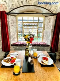 Royal William Yard Apartments - Large and Luxurious with Free Parking - Image 1