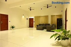 Hill Groves Home Stay - Image 1
