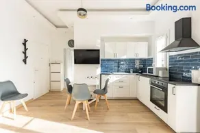 Renovated Apartment Near the Beach - Image 3