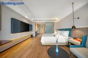 Atour X Hotel Harbin West Railway Station - Image 3