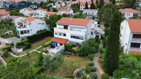 House Anita - Image 2