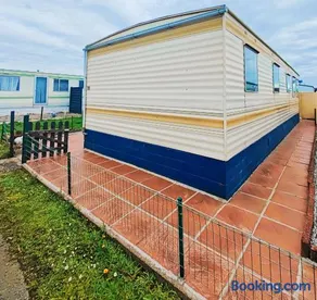 Przytulny domek holenderski z podgrzewanym odkrytym basenem do dyspozycji gości - Image 2