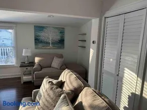 Beautiful Waterfront Ranch for 8 - Image 1