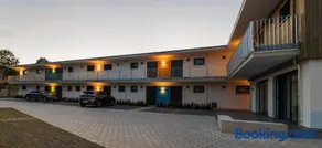 Boarding & HOUSE T24 - Image 1