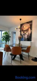 Airport 10mins apartment with free parking - Image 3