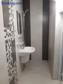 Topalovi Guest House - Image 3