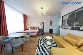 Leda Residence - Image 1