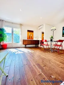 T2 cosy avec jardin privé et terrasses au calme - Image 2