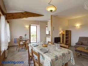 Gîte Les Myrtilles : Confort et Sérénité, Animaux Bienvenus, Jardin Commun - Image 3