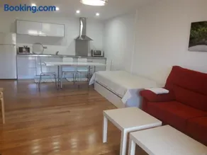 Apartamentos y Estudios LA RISTRA - Image 1