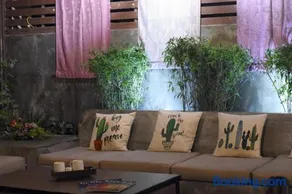 Riverside Guesthouse - Image 2