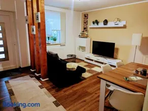 Ferienwohnung Jobst - Ruhig mit Blick ins Grüne - Image 1