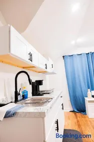 Joynest Loft - Private Entry & Bath - Image 5