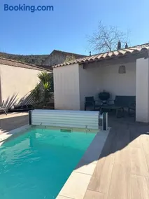 Magnifique villa avec piscine extérieure - Image 3