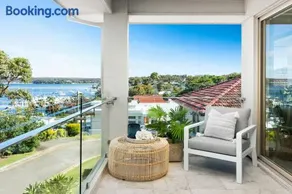 Huge Bayside Luxury Resort-Style Home with Pool - Image 4
