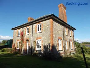 The Farmhouse - Image 2