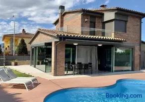 Chalet Els pins, Banyoles - Image 1