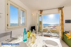 Elicriso - Happy Rentals - Image 3