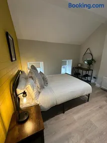 Dream Catcher One bedroom apartment - Image 3