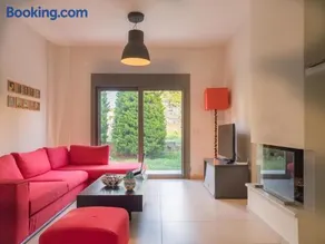 The House - Image 5