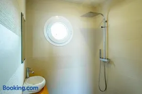 Studio climatisé île naturiste du Levant - Image 3