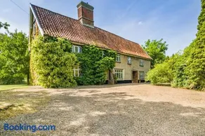 4 Bed in St. Nicholas South Elmham oc-o32397 - Image 2