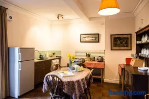 Butlers Quarters Apartment - Image 2