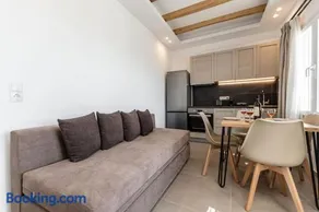 Penelope Apartments D - Image 4