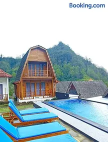 Bali Cottages Lake View - Image 1