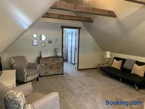 Not So Rustic Hideaway - Image 1