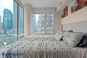 Panoramic 2 Bedroom plus Den Condo Yonge Street Downtown Toronto - Image 3