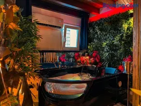 Rouge Romantic Jacuzzi Suite Palermo Centro - Image 2