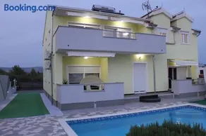 Holiday home Villa Anny - Image 1