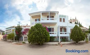 Lido Apartments Tolo - Image 1