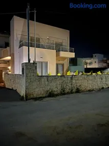 The House - Image 3
